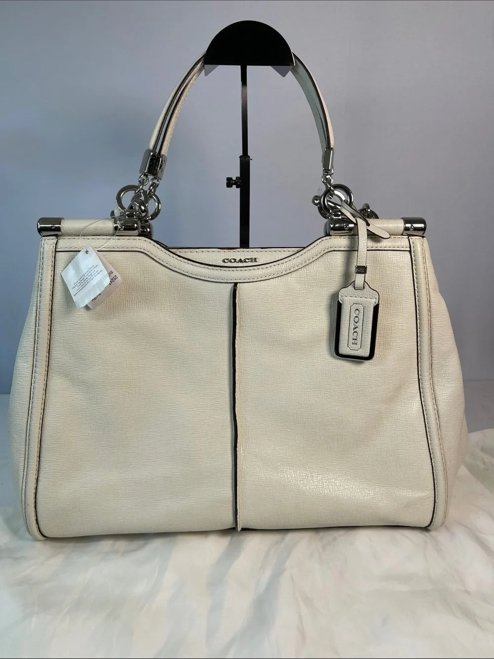 Coach A1482-25245 Madison Textured Leather Carryall Parchment NWT Authenticated